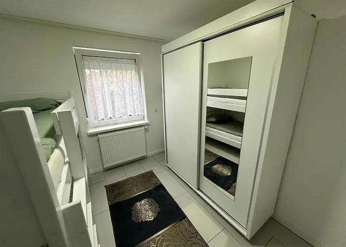 Stilvolles Im Modernen Ambiente In アパート *