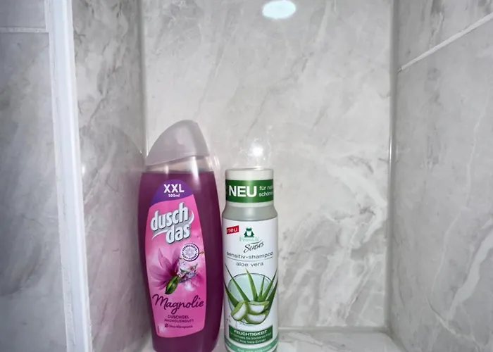 アパート Stilvolles Im Modernen Ambiente In *